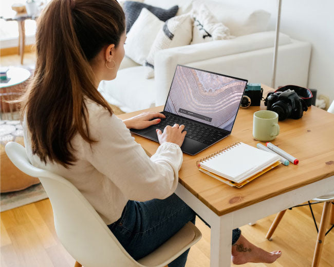 Dell XPS P82G 13.4 Inch FHD+ i5 Laptop 8GB RAM 256GB HDD