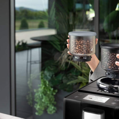De'Longhi Rivelia Bean Switch System with two interchangeable bean hoppers