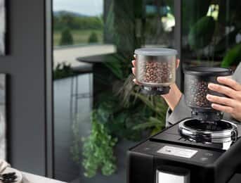 De'Longhi Rivelia Bean Switch System with two interchangeable hoppers