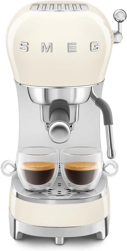 Smeg ECF02CRUK, 50's Retro Style Aesthetic Espresso Coffee Machine