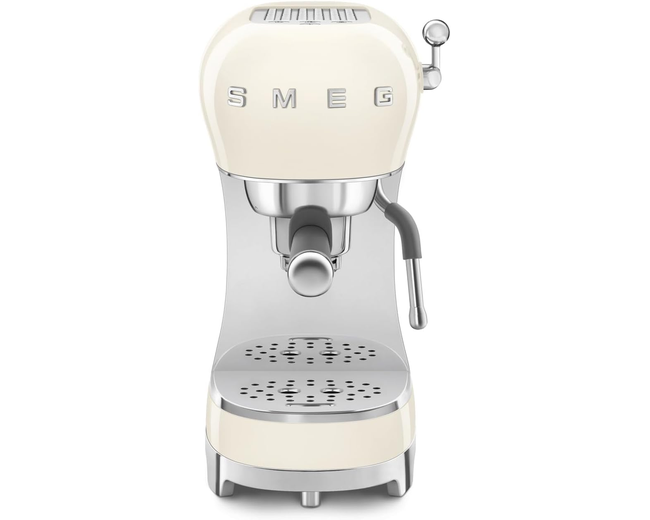 Smeg ECF02CRUK, 50's Retro Style Aesthetic Espresso Coffee Machine