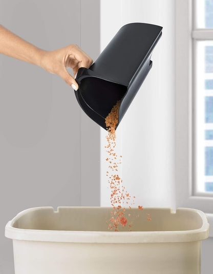 Black+Decker JE800-B5 Juice Extractor, 800W, XL Feeding Chute, Stainless Steel
