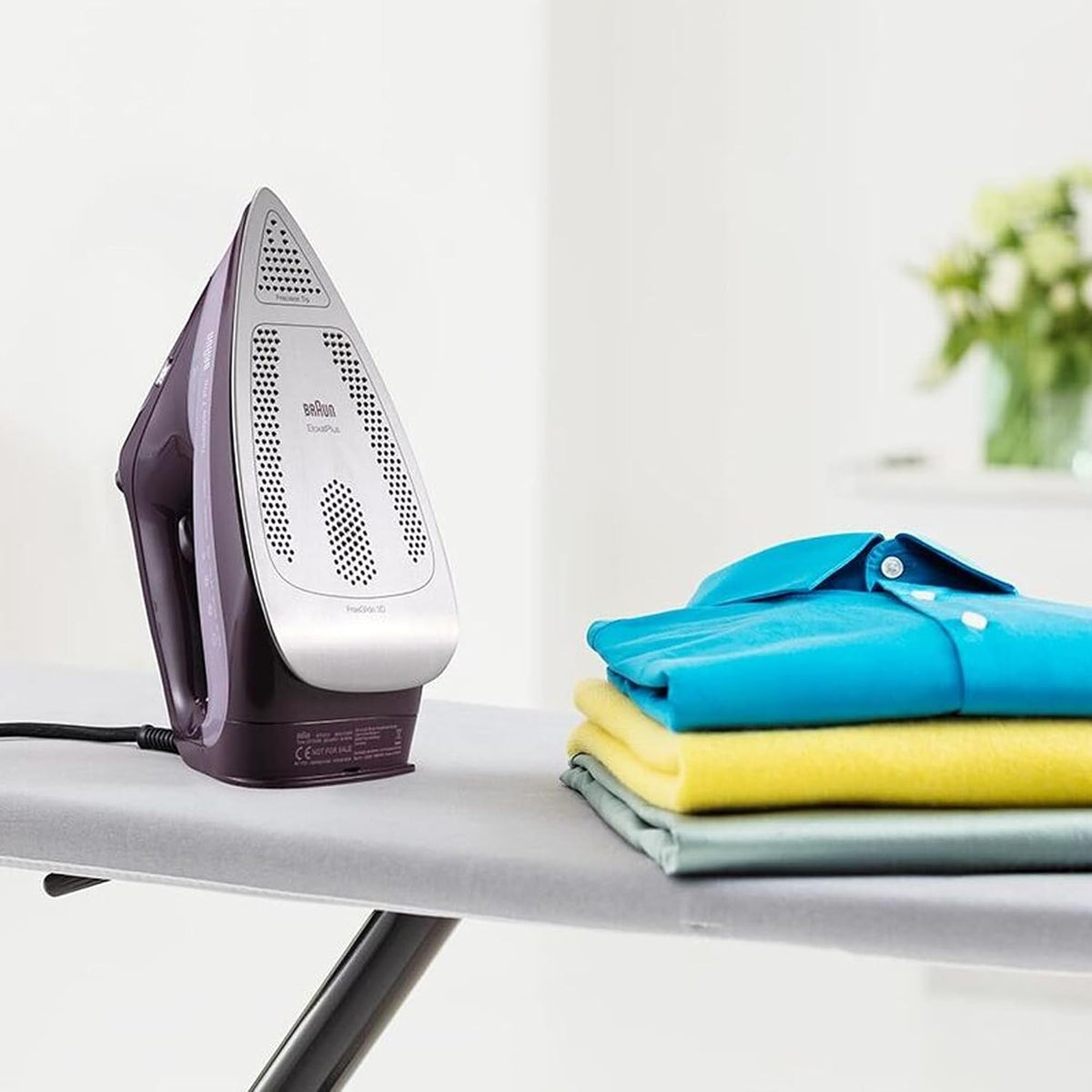 Braun TextStyle 7 Pro Steam Iron 3100 Watts 300ml Tank SI 7181