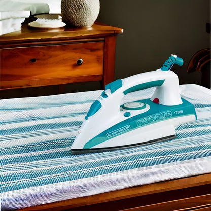 Black & Decker 1750W Steam Iron Ceramic Coated Soleplate X1600-B5