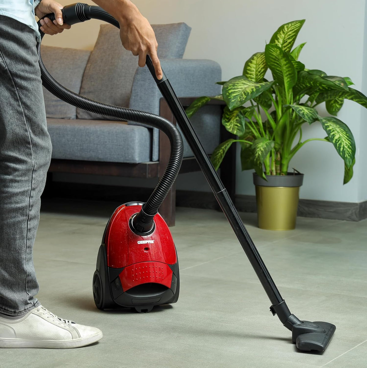 Geepas Vacuum Cleaner GVC2594 Dust Bag, 2200W - 1.5L - Powerful Suction