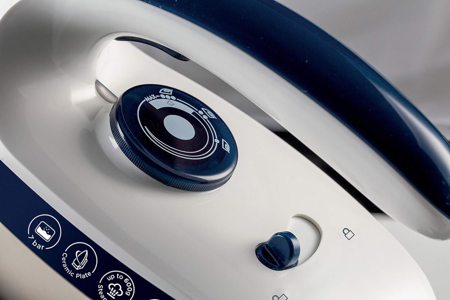Kenwood Steam Iron Steam Station 2600W 1.8L Water Tank SSP70.000WB